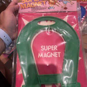 Vintage Hanna barbera Flintstones super magnet Rare 1976 sealed Green